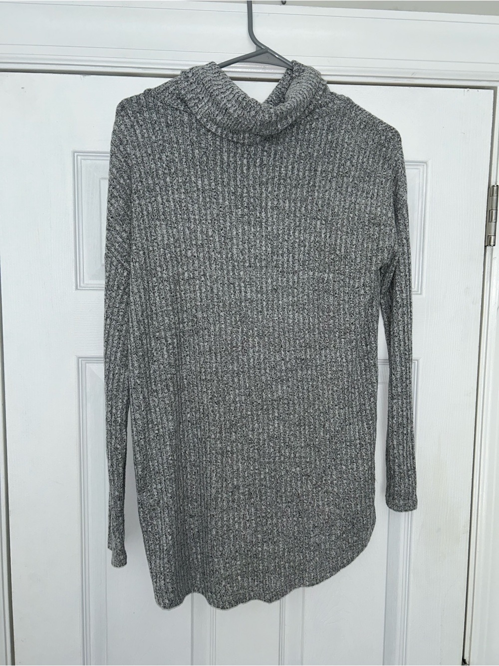 Women's Gray Ribbed Turtleneck Sweater size XS